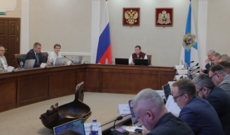В Архангельске продолжается работа по приобретению квартир для переселения людей из аварийного жилья