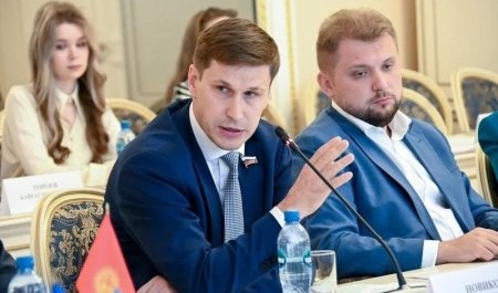 Сенатор Иван Новиков: За "Почту России" возьмется "Единая Россия"