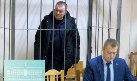 Северодвинец, напавший с молотком на жену и друга, проведет восемь лет в колонии