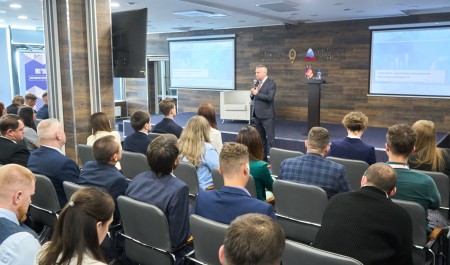 Курсантам программы «Муравьев‑Амурский 2030» рассказали о лучших практиках Поморья в социальной сфере и цифровизации