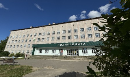 Детская поликлиника Котласской ЦГБ ежедневно принимает до 400 юных пациентов