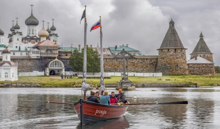 Холмогорский карбас «Ровда» совершил успешный морской переход по маршруту Архангельск – Соловки – Пурнема