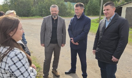 Дмитрий Рожин оценил реализованные в Виноградовском округе проекты инициативных жителей