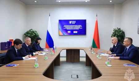 Россия и Беларусь обсудили развитие сотрудничества на полях салона «Комплексная безопасность» в Казани