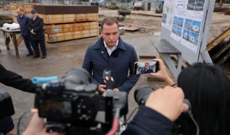 Глава Поморья заявил, что сложности с бензином в Архангельской области сохранятся