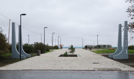 В Северодвинске завершается создание новой прогулочной зоны на набережной имени Александра Зрячева