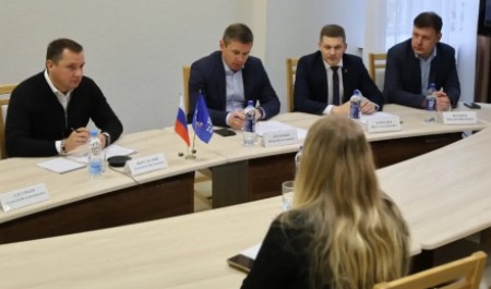 Александр Цыбульский и Игорь Арсентьев провели прием граждан в общественной приемной «Единой России» в Северодвинске