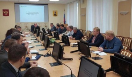 Глава Архангельска назвал предварительную дату подачи тепла в жилые дома