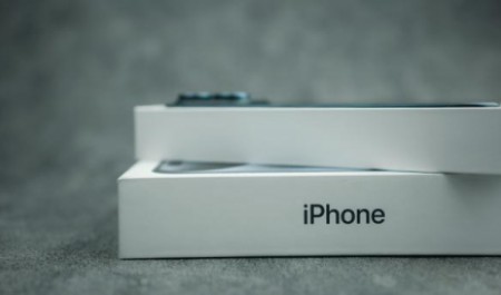 Т2 первым открыл предзаказ на iPhone 18