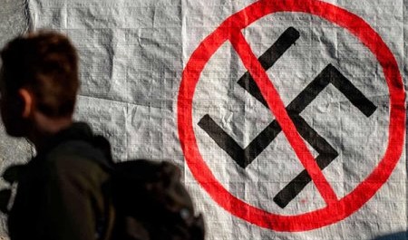 Житель Поморья отработает 360 бесплатных часов за нацистскую символику