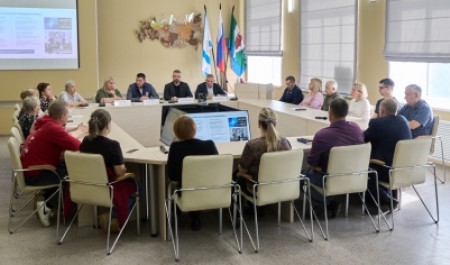 В Верхней Тойме состоялось расширенное заседание политсовета «Единой России»