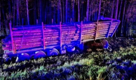 СК возбудил два уголовных дела после ДТП с 13 погибшими в Архангельской области