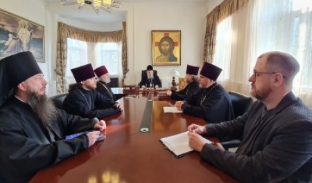 Митрополит Корнилий возглавил совещание в епархиальном управлении 
