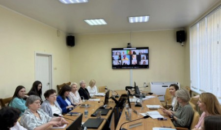 Будущие педагоги-психологи изучили опыт регионов по профилактике социального сиротства