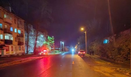 В поселке Вычегодский женщина погибла под колесами "Пежо"