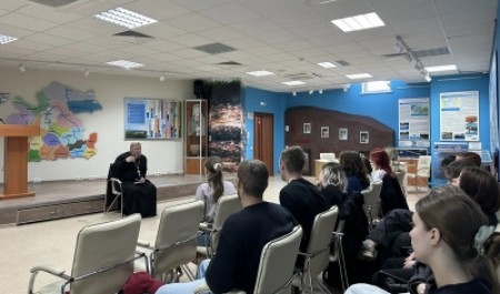 Священник Леонид Перчугов ответил на вопросы студентов-религиоведов САФУ