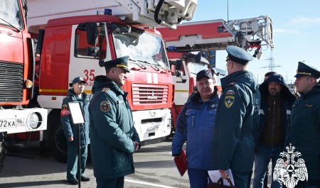 Более тысячи человек приняли участие в комплексных противоаварийных учениях на Белоярской атомной электростанции