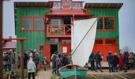Интерактивный островной «Карбас-музей» появился в пригороде Архангельска