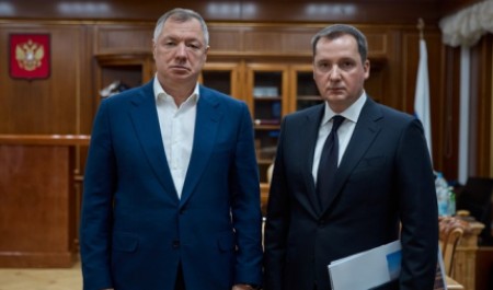 Марат Хуснуллин провел рабочую встречу с губернатором Архангельской области Александром Цыбульским Марат Хуснуллин провел рабочую встречу с губернатором Архангельской области Александром Цыбульским