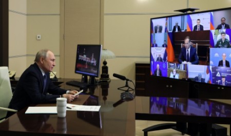 Владимир Путин заявил о необходимости совершенствовать все составляющие отечественной системы цифровой безопасности Владимир Путин заявил о необходимости совершенствовать все составляющие отечественной системы цифровой безопасности